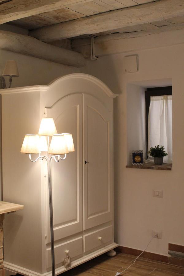 טרוויניאנו רומאנו Livia'S Charming Room מראה חיצוני תמונה